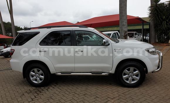 Tenga Tsaru Toyota Fortuner Chena Mota in Beitbridge in Matabeleland South Tenga Tsaru Toyota Fortuner Chena Mota in Beitbridge in Matabeleland South