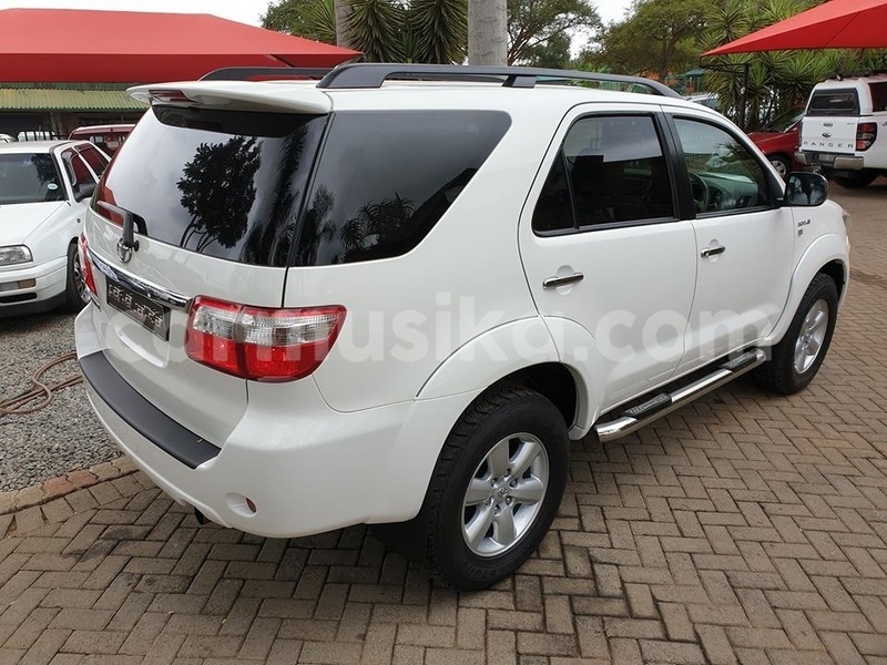 Big with watermark toyota fortuner matabeleland south beitbridge 7854