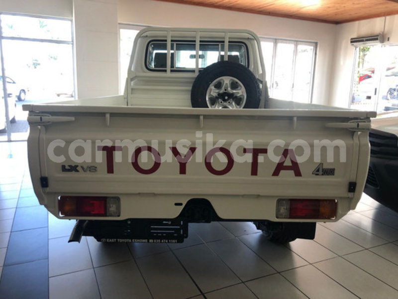 Big with watermark toyota land cruiser matabeleland south beitbridge 7856