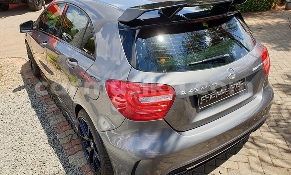 Tenga Tsaru Mercedes‒Benz A-klasse AMG Sirivha Mota in Harare in Harare Tenga Tsaru Mercedes‒Benz A-klasse AMG Sirivha Mota in Harare in Harare