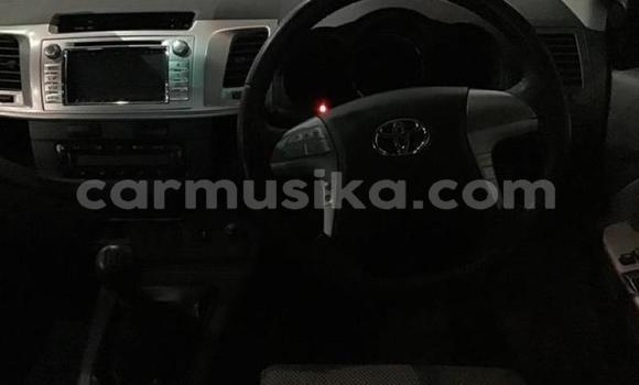 Acheter Occasion Voiture Toyota Hilux Blanc à Beitbridge, Matabeleland South Acheter Occasion Voiture Toyota Hilux Blanc à Beitbridge, Matabeleland South