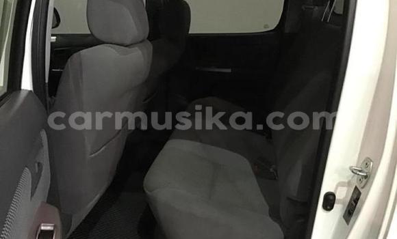 Acheter Occasion Voiture Toyota Hilux Blanc à Beitbridge, Matabeleland South Acheter Occasion Voiture Toyota Hilux Blanc à Beitbridge, Matabeleland South