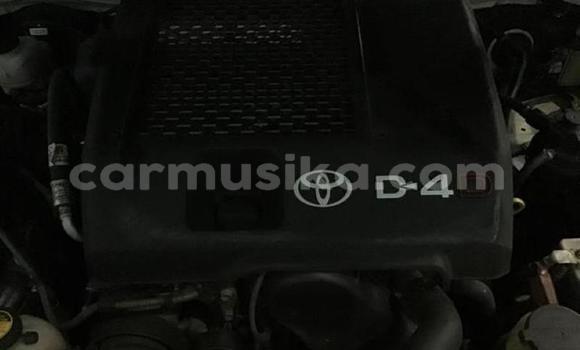 Acheter Occasion Voiture Toyota Hilux Blanc à Beitbridge, Matabeleland South Acheter Occasion Voiture Toyota Hilux Blanc à Beitbridge, Matabeleland South