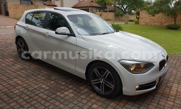 Buy Used BMW 1M White Car in Beitbridge in Matabeleland South Buy Used BMW 1M White Car in Beitbridge in Matabeleland South