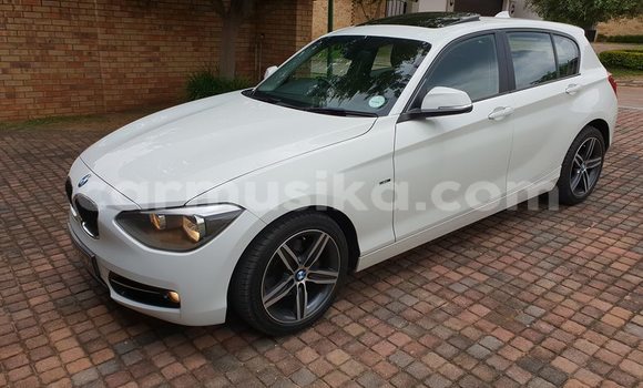 Buy Used BMW 1M White Car in Beitbridge in Matabeleland South Buy Used BMW 1M White Car in Beitbridge in Matabeleland South