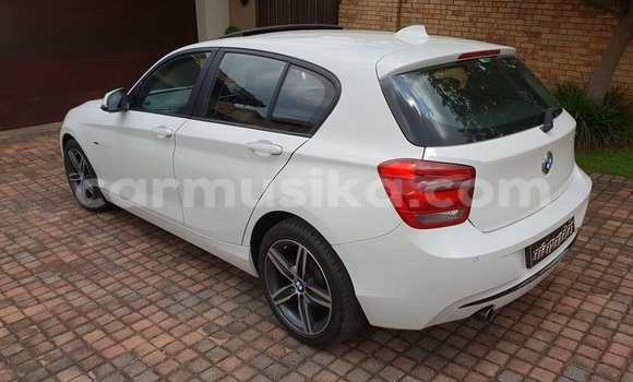 Buy Used BMW 1M White Car in Beitbridge in Matabeleland South Buy Used BMW 1M White Car in Beitbridge in Matabeleland South