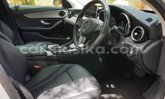Tenga Tsaru Mercedes‒Benz C–Class Sirivha Mota in Harare in Harare Tenga Tsaru Mercedes‒Benz C–Class Sirivha Mota in Harare in Harare