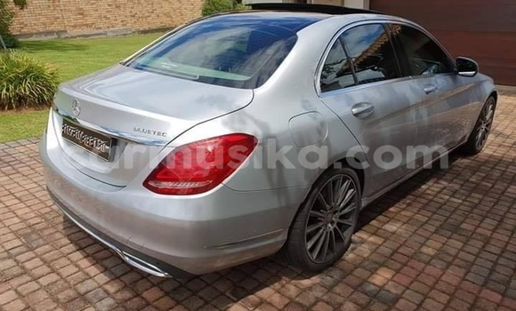 Tenga Tsaru Mercedes‒Benz C–Class Sirivha Mota in Harare in Harare Tenga Tsaru Mercedes‒Benz C–Class Sirivha Mota in Harare in Harare