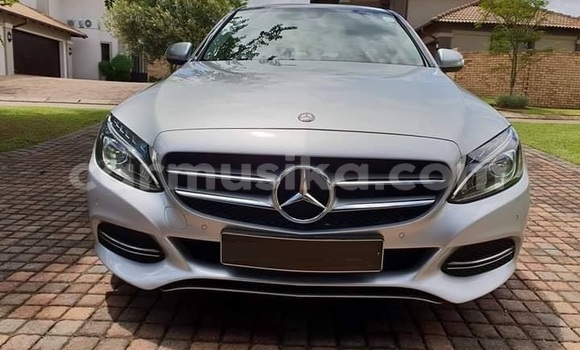 Tenga Tsaru Mercedes‒Benz C–Class Sirivha Mota in Harare in Harare Tenga Tsaru Mercedes‒Benz C–Class Sirivha Mota in Harare in Harare