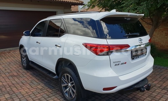 Buy Used Toyota Fortuner White Car in Harare in Harare Buy Used Toyota Fortuner White Car in Harare in Harare
