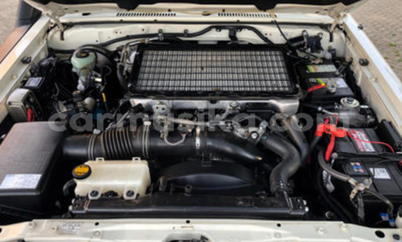 Acheter Occasion Voiture Toyota FJ Cruiser Noir à Beitbridge, Matabeleland South Acheter Occasion Voiture Toyota FJ Cruiser Noir à Beitbridge, Matabeleland South