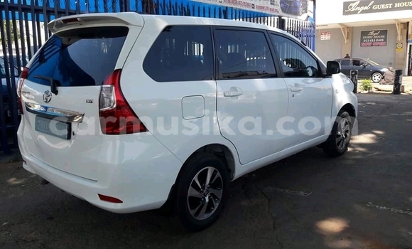 Nunua Ilio tumika Toyota Avanza Nyeupe Gari ndani ya Beitbridge nchini Matabeleland Kusini Nunua Ilio tumika Toyota Avanza Nyeupe Gari ndani ya Beitbridge nchini Matabeleland Kusini