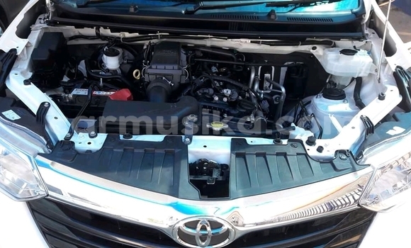Nunua Ilio tumika Toyota Avanza Nyeupe Gari ndani ya Beitbridge nchini Matabeleland Kusini Nunua Ilio tumika Toyota Avanza Nyeupe Gari ndani ya Beitbridge nchini Matabeleland Kusini