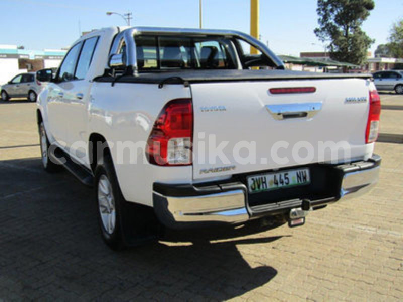 Big with watermark toyota hilux matabeleland south beitbridge 7868