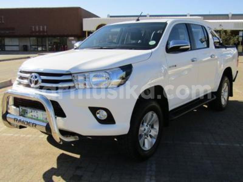 Big with watermark toyota hilux matabeleland south beitbridge 7868