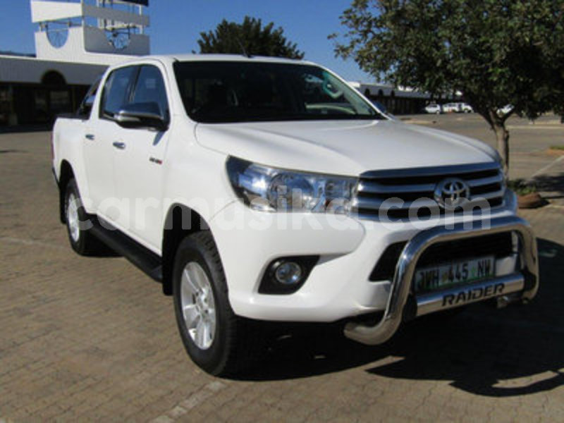 Big with watermark toyota hilux matabeleland south beitbridge 7868