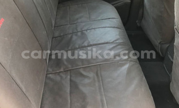 Acheter Occasion Voiture Toyota Hilux Gris à Beitbridge, Matabeleland South Acheter Occasion Voiture Toyota Hilux Gris à Beitbridge, Matabeleland South