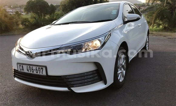 Acheter Occasion Voiture Toyota Corolla Blanc à Beitbridge, Matabeleland South Acheter Occasion Voiture Toyota Corolla Blanc à Beitbridge, Matabeleland South