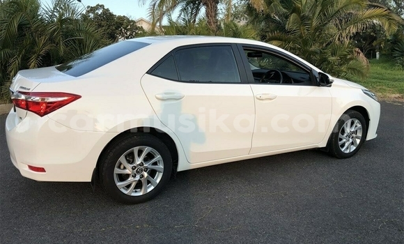 Acheter Occasion Voiture Toyota Corolla Blanc à Beitbridge, Matabeleland South Acheter Occasion Voiture Toyota Corolla Blanc à Beitbridge, Matabeleland South