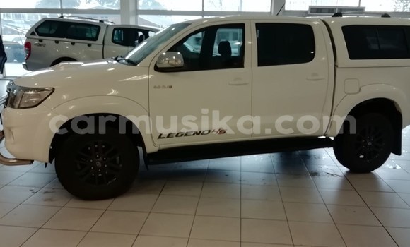 Nunua Ilio tumika Toyota Hilux Nyeupe Gari ndani ya Beitbridge nchini Matabeleland Kusini Nunua Ilio tumika Toyota Hilux Nyeupe Gari ndani ya Beitbridge nchini Matabeleland Kusini