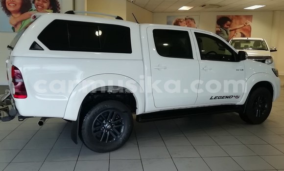 Nunua Ilio tumika Toyota Hilux Nyeupe Gari ndani ya Beitbridge nchini Matabeleland Kusini Nunua Ilio tumika Toyota Hilux Nyeupe Gari ndani ya Beitbridge nchini Matabeleland Kusini