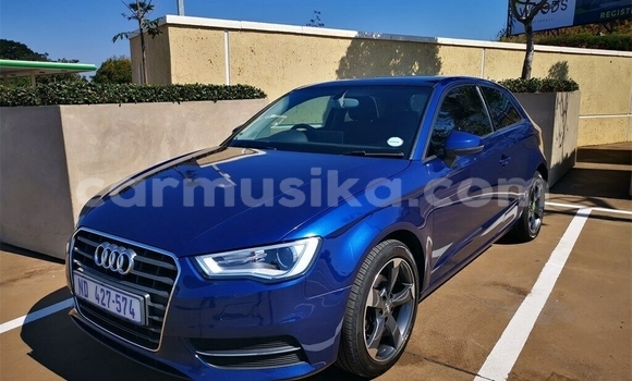 Acheter Occasion Voiture Audi RS3 Bleu à Beitbridge, Matabeleland South Acheter Occasion Voiture Audi RS3 Bleu à Beitbridge, Matabeleland South