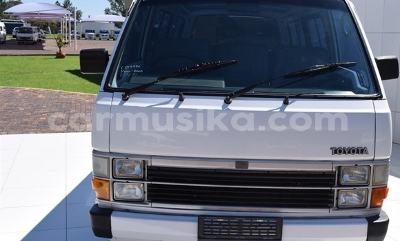 Acheter Occasion Voiture Toyota Hiace Blanc à Beitbridge, Matabeleland South Acheter Occasion Voiture Toyota Hiace Blanc à Beitbridge, Matabeleland South