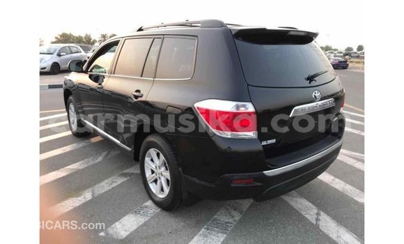 Tenga Imported Toyota Highlander Nhema Mota in Import - Dubai in Harare Tenga Imported Toyota Highlander Nhema Mota in Import - Dubai in Harare
