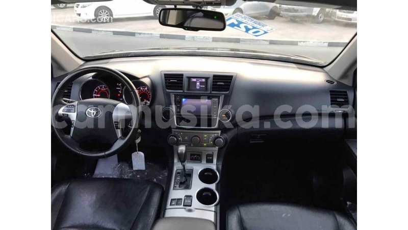 Big with watermark toyota highlander harare import dubai 7878