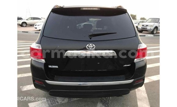 Tenga Imported Toyota Highlander Nhema Mota in Import - Dubai in Harare Tenga Imported Toyota Highlander Nhema Mota in Import - Dubai in Harare