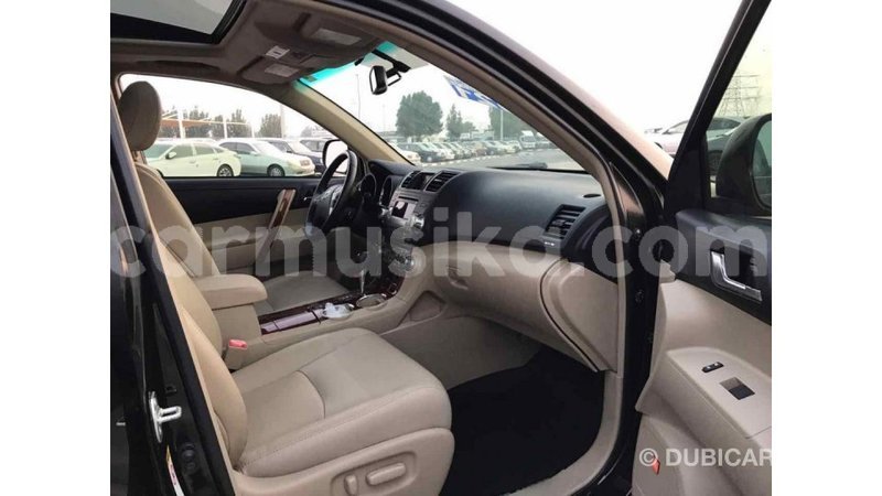 Big with watermark toyota highlander harare import dubai 7881