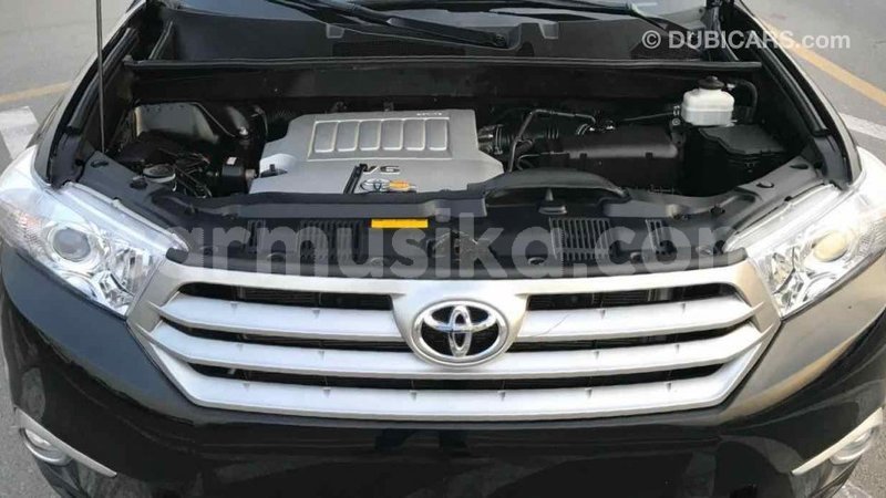 Big with watermark toyota highlander harare import dubai 7881