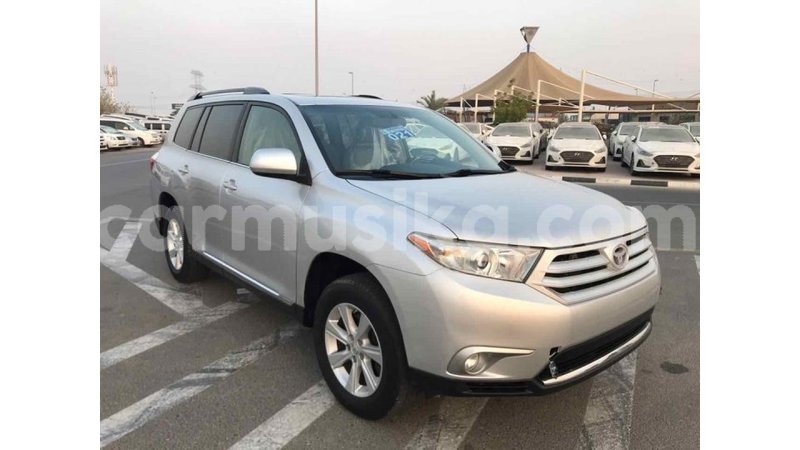 Big with watermark toyota highlander harare import dubai 7882