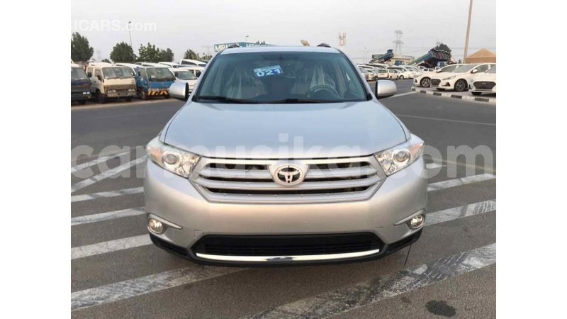 Big with watermark toyota highlander harare import dubai 7882