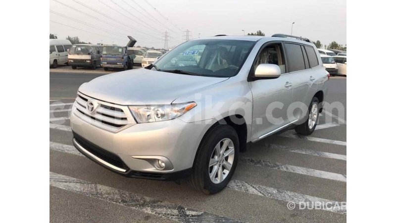 Big with watermark toyota highlander harare import dubai 7882