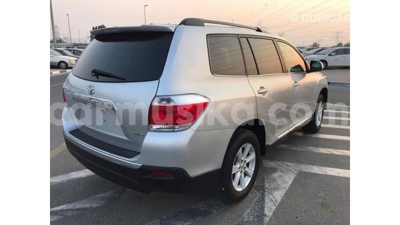 Big with watermark toyota highlander harare import dubai 7882