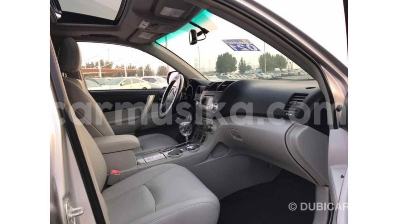 Big with watermark toyota highlander harare import dubai 7882