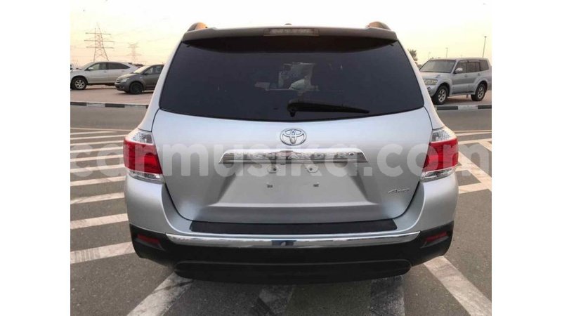 Big with watermark toyota highlander harare import dubai 7882