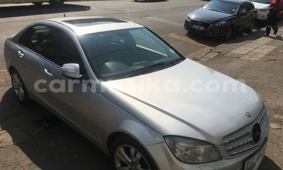 Acheter Occasion Voiture Mercedes Viano Gris à Beitbridge, Matabeleland South Acheter Occasion Voiture Mercedes Viano Gris à Beitbridge, Matabeleland South