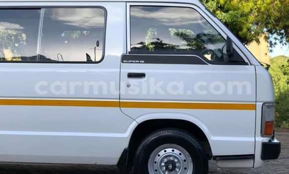 Tenga Tsaru Toyota Hiace Chena Mota in Beitbridge in Matabeleland South Tenga Tsaru Toyota Hiace Chena Mota in Beitbridge in Matabeleland South