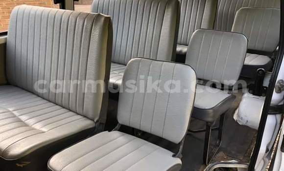 Tenga Tsaru Toyota Hiace Chena Mota in Beitbridge in Matabeleland South Tenga Tsaru Toyota Hiace Chena Mota in Beitbridge in Matabeleland South