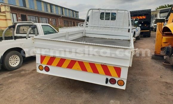 Buy Used Toyota Dyna White Truck in Beitbridge in Matabeleland South Buy Used Toyota Dyna White Truck in Beitbridge in Matabeleland South