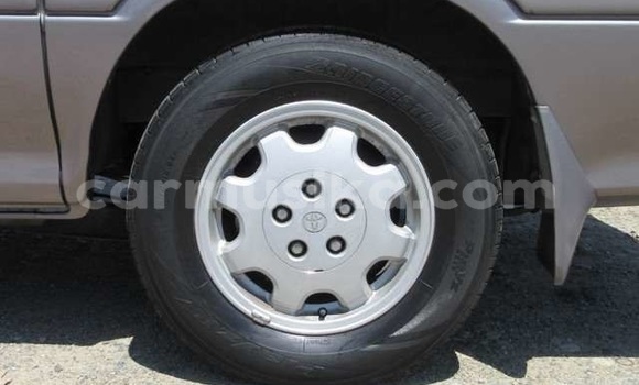 Acheter Occasion Voiture Toyota Hiace Gris à Beitbridge, Matabeleland South Acheter Occasion Voiture Toyota Hiace Gris à Beitbridge, Matabeleland South