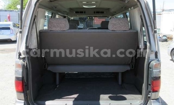 Acheter Occasion Voiture Toyota Hiace Gris à Beitbridge, Matabeleland South Acheter Occasion Voiture Toyota Hiace Gris à Beitbridge, Matabeleland South