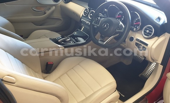 Tenga Tsaru Mercedes‒Benz C–Class Tsvuku Mota in Beitbridge in Matabeleland South Tenga Tsaru Mercedes‒Benz C–Class Tsvuku Mota in Beitbridge in Matabeleland South