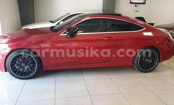 Tenga Tsaru Mercedes‒Benz C–Class Tsvuku Mota in Beitbridge in Matabeleland South Tenga Tsaru Mercedes‒Benz C–Class Tsvuku Mota in Beitbridge in Matabeleland South