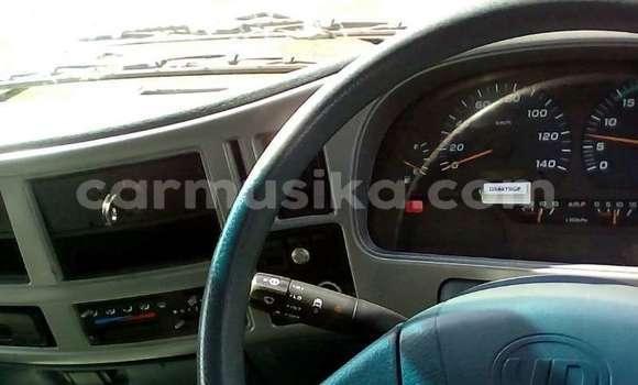 Acheter Occasion Utilitaire Nissan UD Blanc à Beitbridge, Matabeleland South Acheter Occasion Utilitaire Nissan UD Blanc à Beitbridge, Matabeleland South