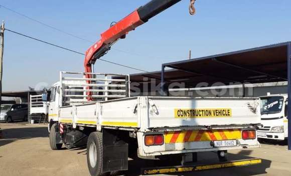 Buy Used Nissan UD White Truck in Beitbridge in Matabeleland South Buy Used Nissan UD White Truck in Beitbridge in Matabeleland South