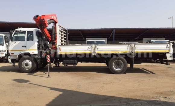 Buy Used Nissan UD White Truck in Beitbridge in Matabeleland South Buy Used Nissan UD White Truck in Beitbridge in Matabeleland South