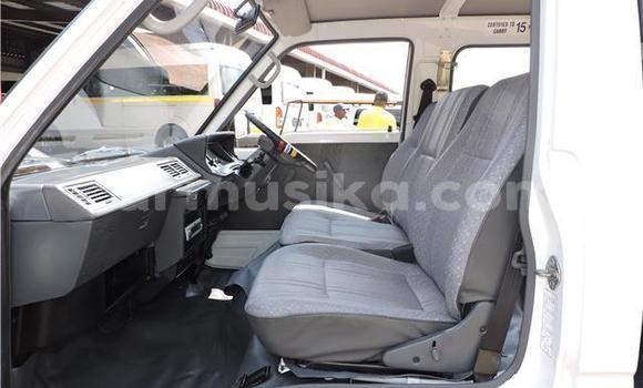 Acheter Occasion Voiture Toyota Hiace Blanc à Beitbridge, Matabeleland South Acheter Occasion Voiture Toyota Hiace Blanc à Beitbridge, Matabeleland South